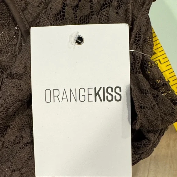 Elegant Lace V-Neck Blouse in Deep Brown - Picture 6 of 8